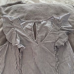 Old Navy ruffled tank style shirt